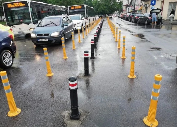 Bucureștenii, recunoscători, strigă toți în cor: Să se pună stîlpișori și pe pista mamei lui Ciucu!